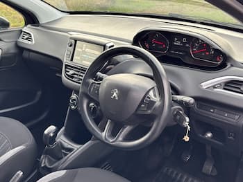 Used Peugeot 208 2013 for sale - 79119891: Photo