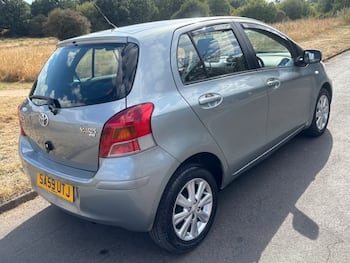 Used Toyota Yaris 2009 for sale - 79646877: Photo