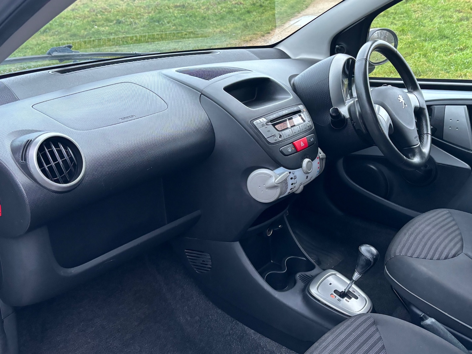 Used Peugeot 107 2012 for sale - 77343718: Photo 12