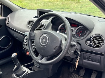 Used Renault Clio 2012 for sale - 75366826: Photo
