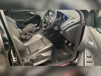 Used Ford Focus 2013 for sale - 77049647: Photo