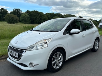 Used Peugeot 208 2012 for sale - 78900545: Photo