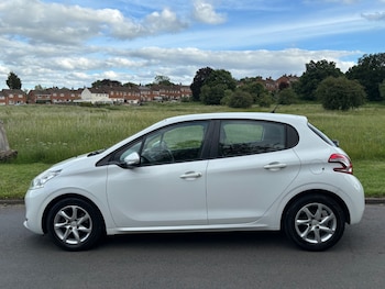 Used Peugeot 208 2012 for sale - 78900545: Photo