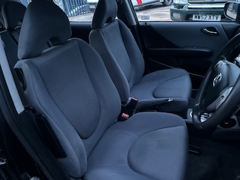 Used Honda Jazz 2006 for sale - 77345720: Photo