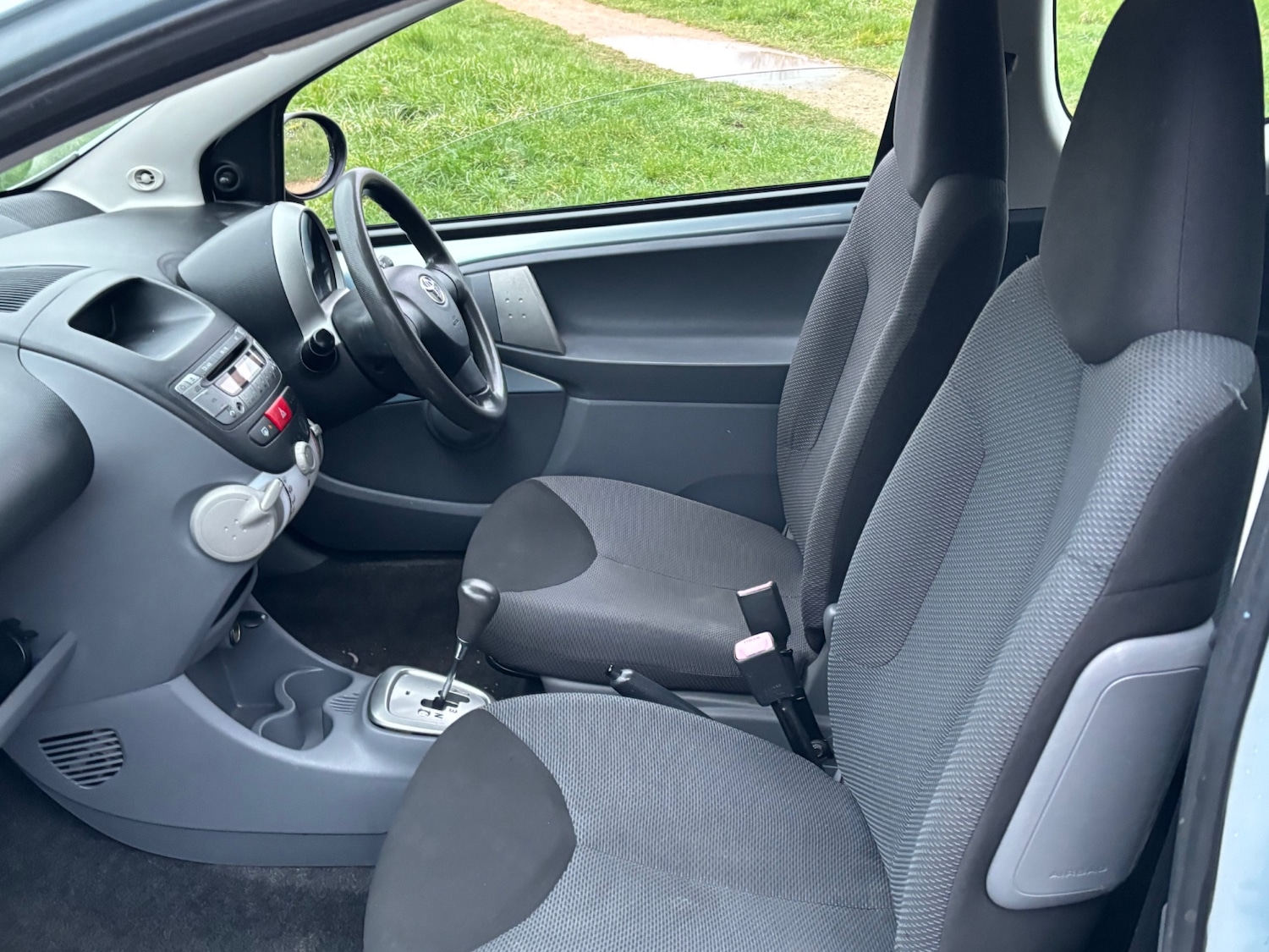 Used Toyota AYGO 2005 for sale - 76638088: Photo 11