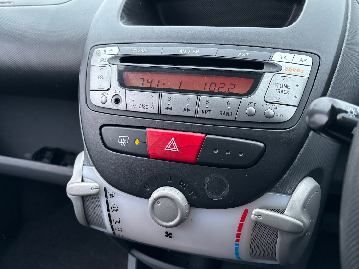 Used Toyota AYGO 2005 for sale - 76638088: Photo 14