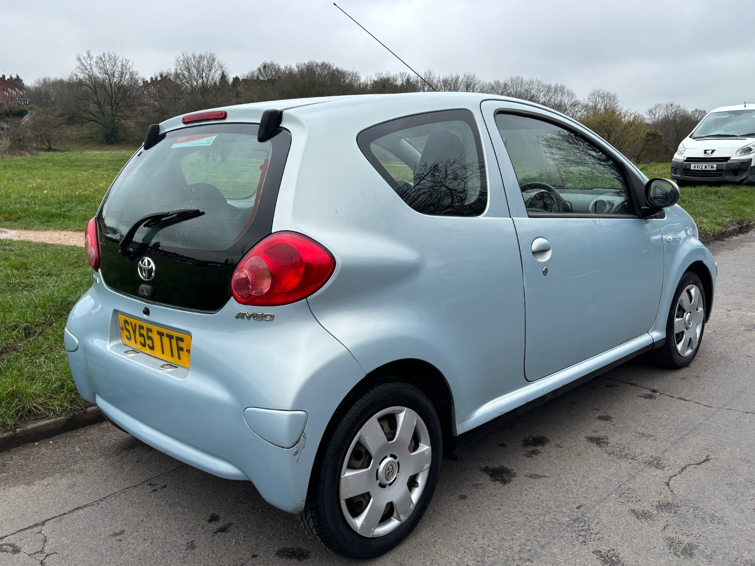 Used Toyota AYGO 2005 for sale - 76638088: Photo 2