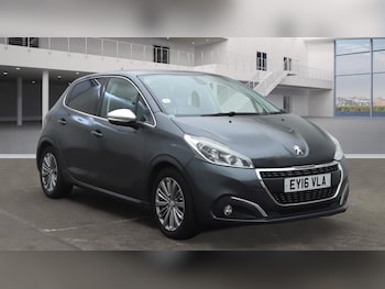 Used Peugeot 208 2016 for sale - 76853929: Photo