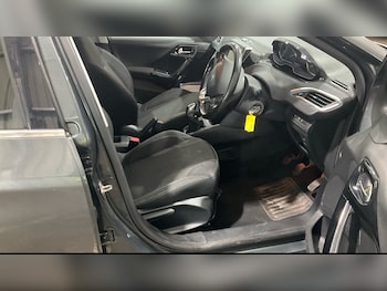 Used Peugeot 208 2016 for sale - 76853929: Photo