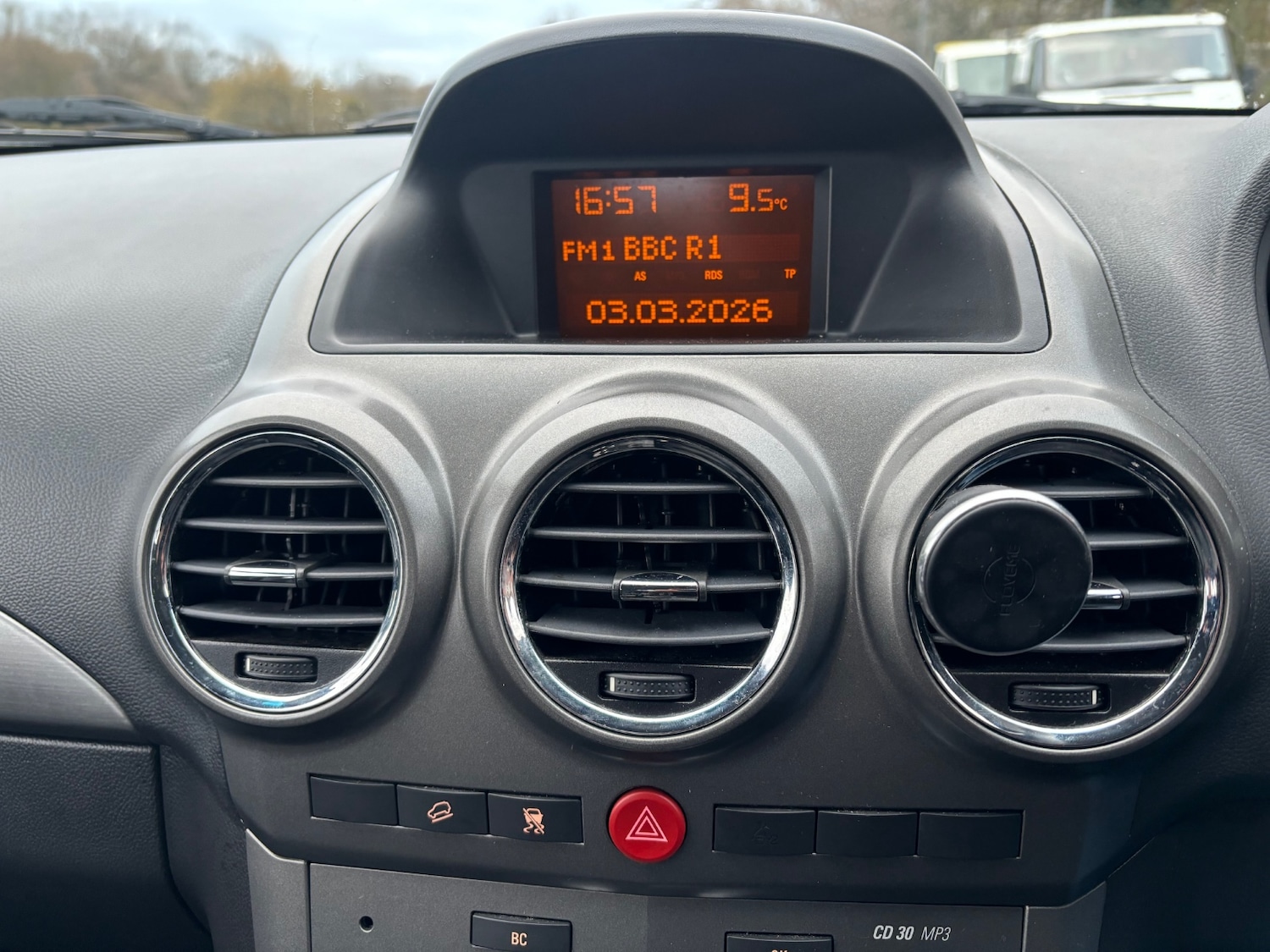 Used Vauxhall Antara 2007 for sale - 77767042: Photo 11