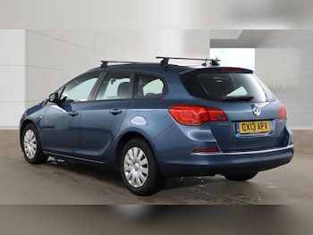 Used Vauxhall Astra 2013 for sale - 78877697: Photo