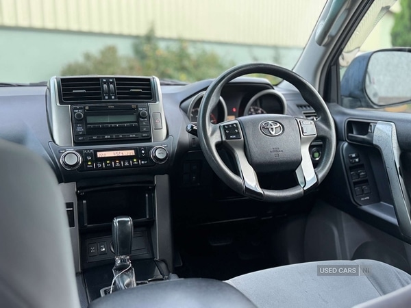 Used Toyota Land Cruiser 2010 for sale - 76850677: Photo 8