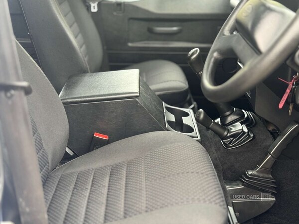 Used Land Rover Defender 2010 for sale - 76486176: Photo 11