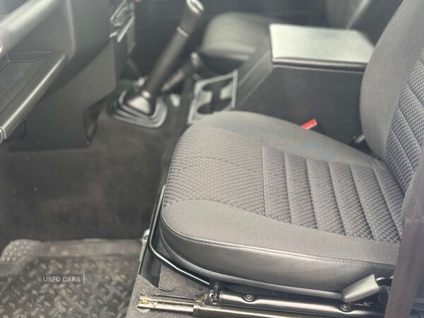 Used Land Rover Defender 2010 for sale - 76486176: Photo 12