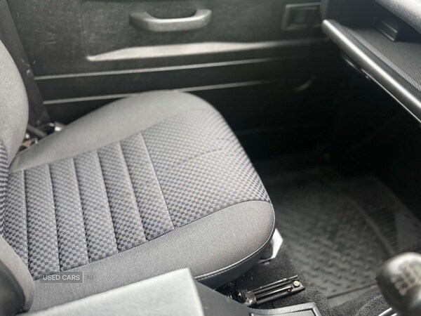 Used Land Rover Defender 2010 for sale - 76486176: Photo 13