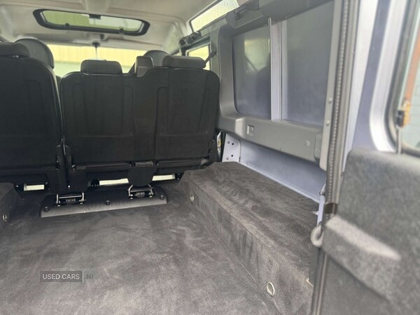 Used Land Rover Defender 2010 for sale - 76486176: Photo 23