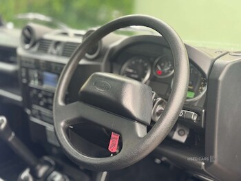 Used Land Rover Defender 2010 for sale - 76486176: Photo