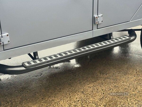 Used Land Rover Defender 2010 for sale - 76486176: Photo 30