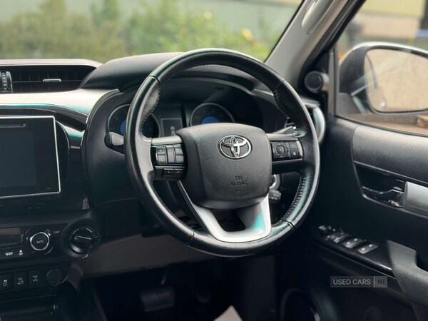 Used Toyota Hilux 2019 for sale - 75521169: Photo 2