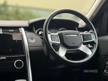 Used Land Rover Discovery 2022 for sale - 76899795: Photo