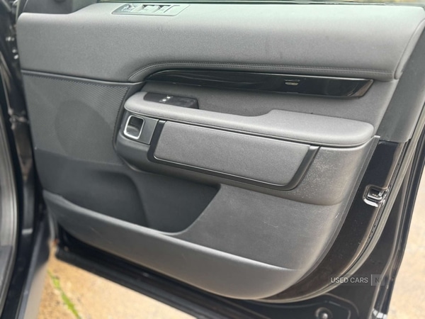 Used Land Rover Discovery 2022 for sale - 76899795: Photo 31