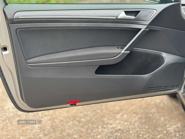 Used Volkswagen Golf 2017 for sale - 77230850: Photo 28