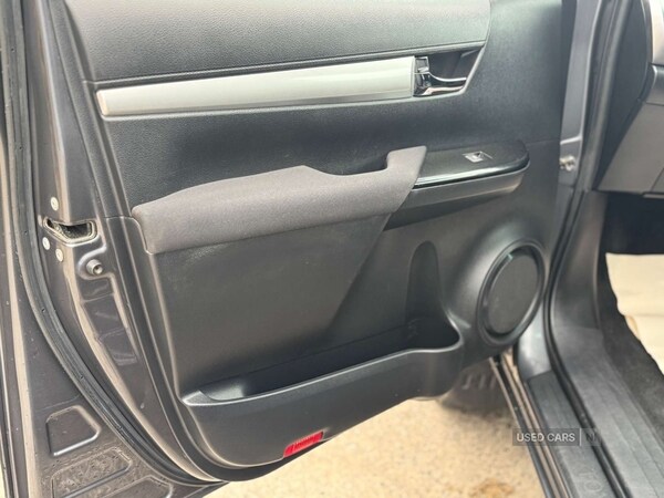 Used Toyota Hilux 2018 for sale - 75540508: Photo 25