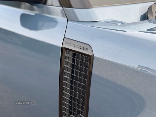 Used Land Rover Defender 2022 for sale - 76998471: Photo 13