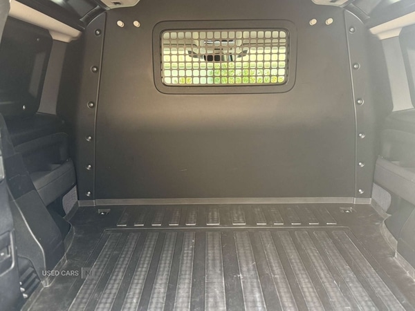 Used Land Rover Defender 2022 for sale - 76998471: Photo 27