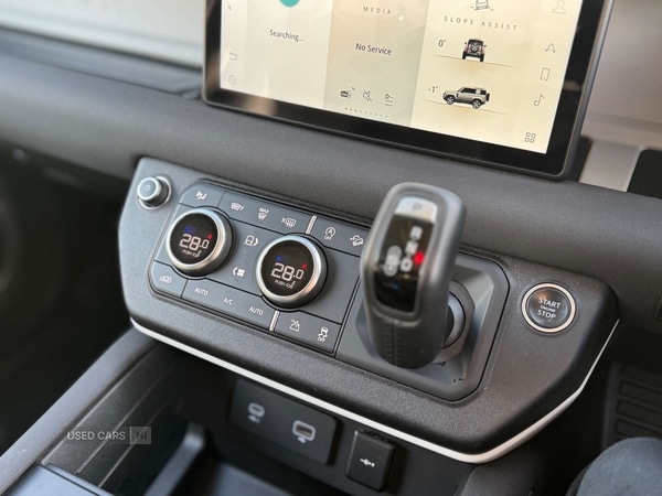 Used Land Rover Defender 2022 for sale - 76753478: Photo 34