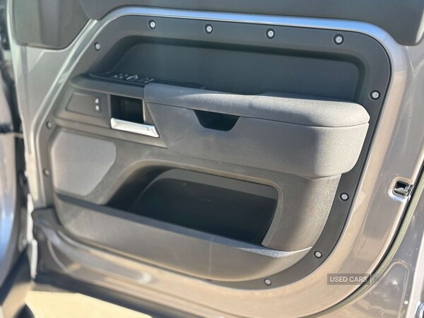 Used Land Rover Defender 2023 for sale - 78087564: Photo 41