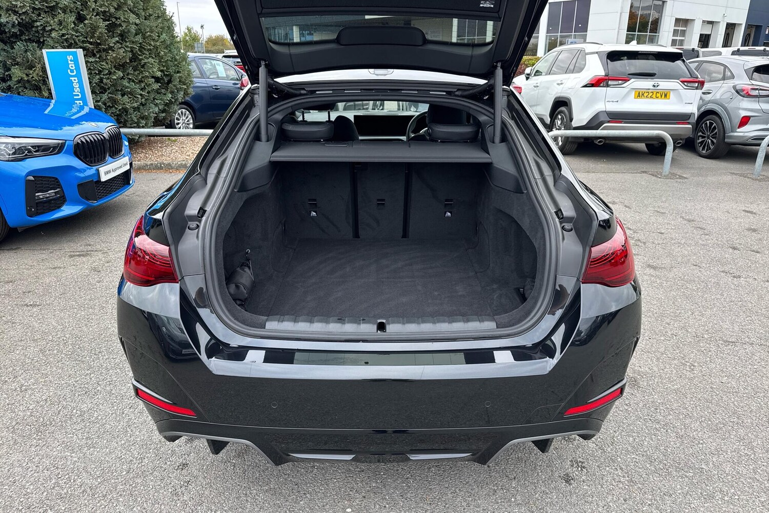 Used BMW i4 2025 for sale - 76228832: Photo 13