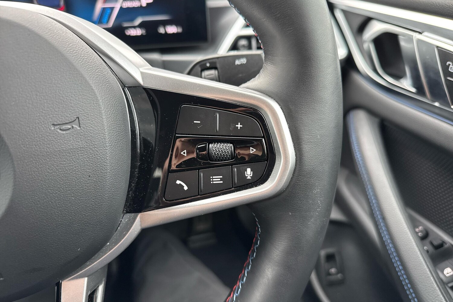 Used BMW i4 2025 for sale - 76228832: Photo 24