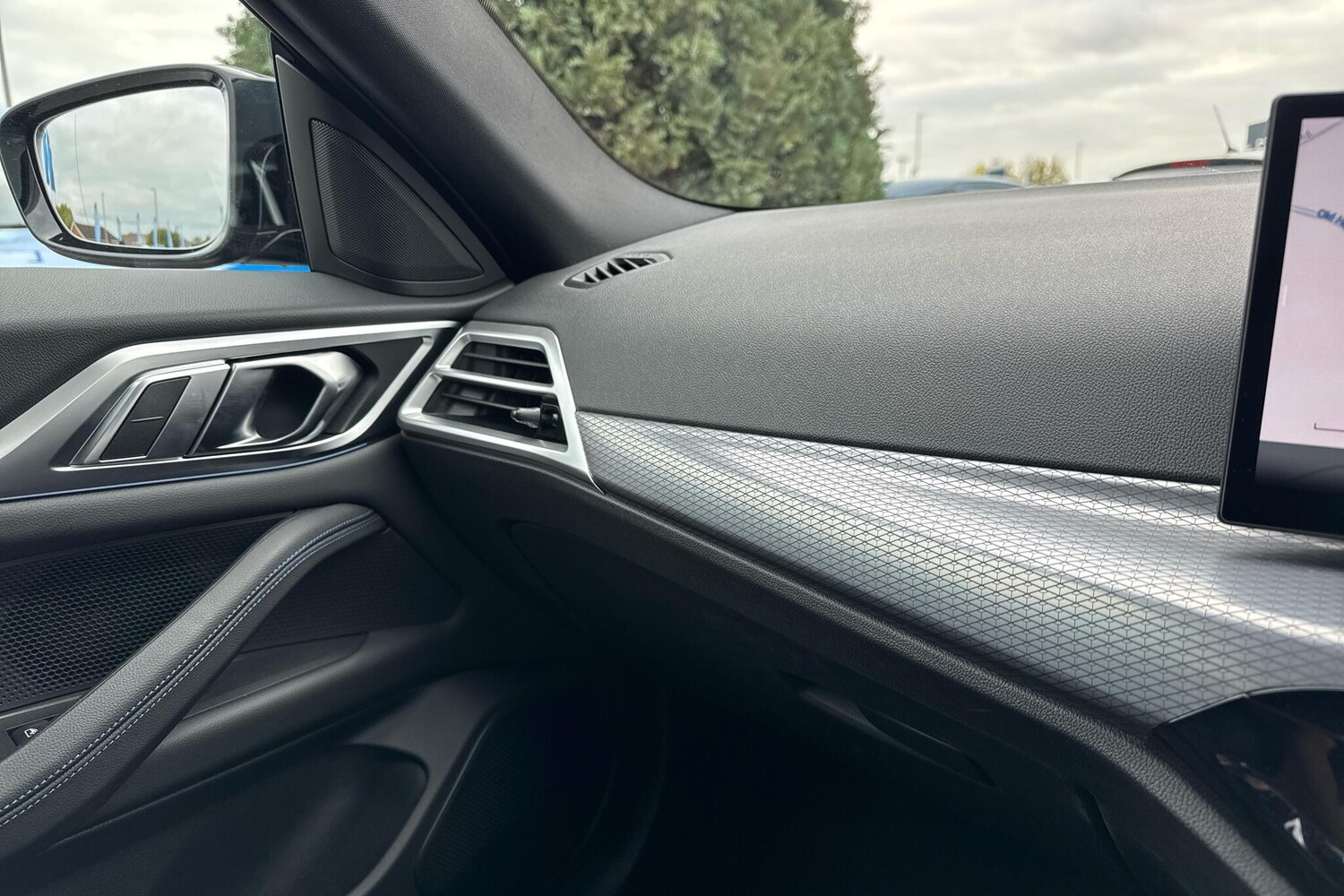 Used BMW i4 2025 for sale - 76228832: Photo 28