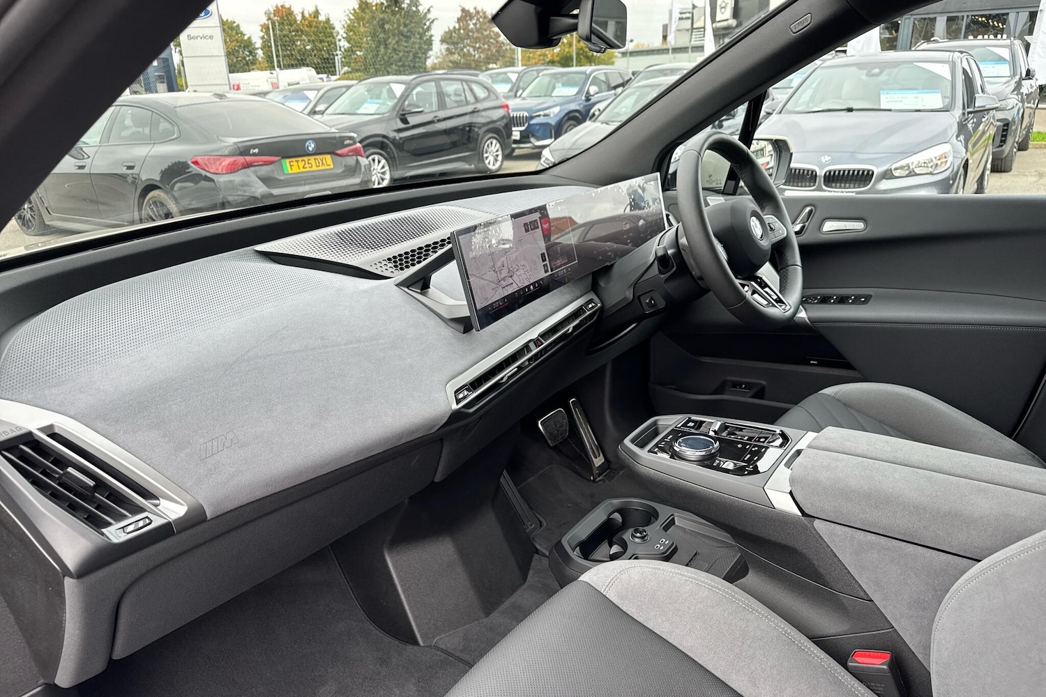 Used BMW iX 2025 for sale - 76228849: Photo 7