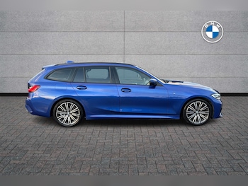 Used BMW 3 Series 2021 for sale - 76609229: Photo