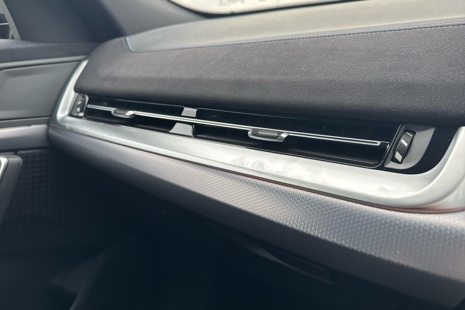 Used BMW iX2 2025 for sale - 76228846: Photo 28