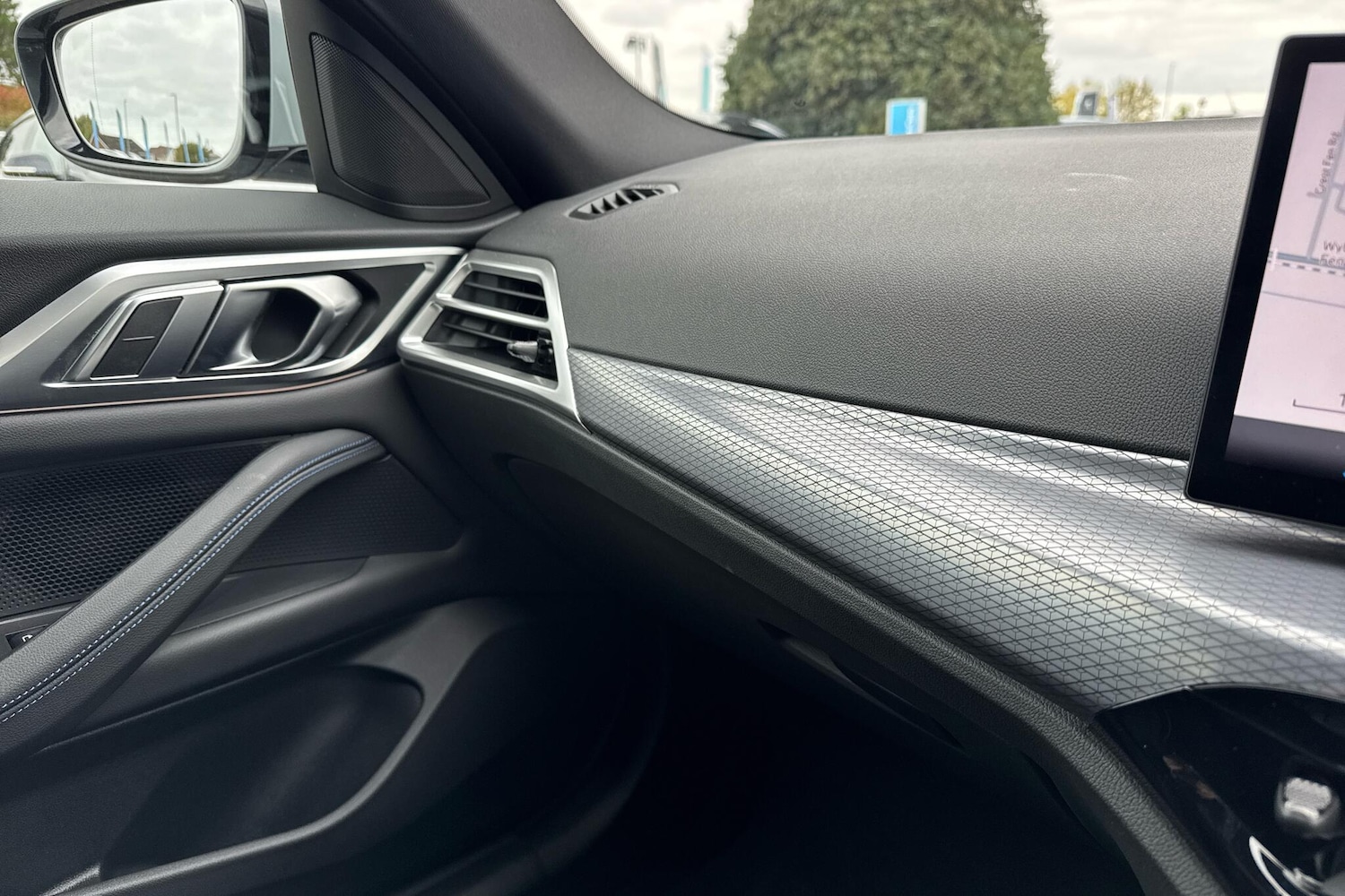 Used BMW 4 Series 2024 for sale - 76434303: Photo 27