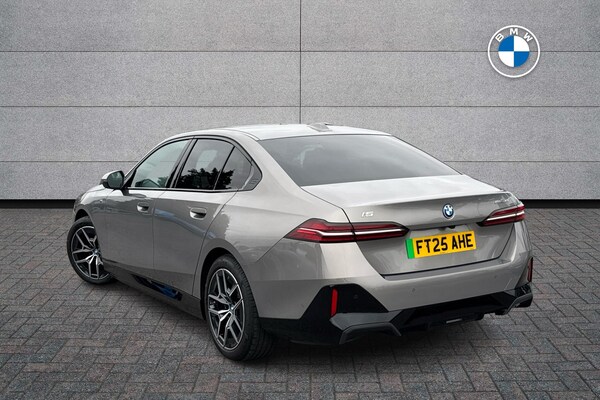 Used BMW i5 2025 for sale - 76228828: Photo 2