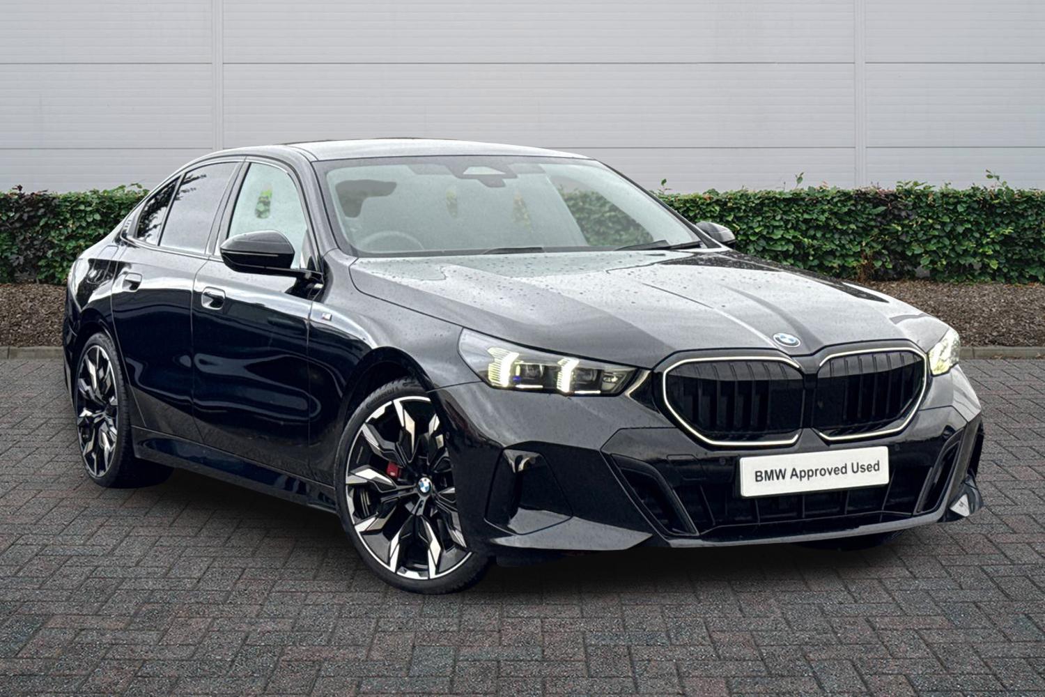 Used BMW 5 Series 2025 for sale - 76228829: Photo 1