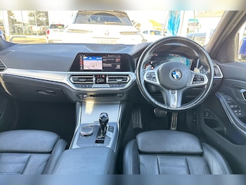 Used BMW 3 Series 2021 for sale - 76800391: Photo