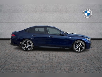 Used BMW 5 Series 2024 for sale - 75721602: Photo
