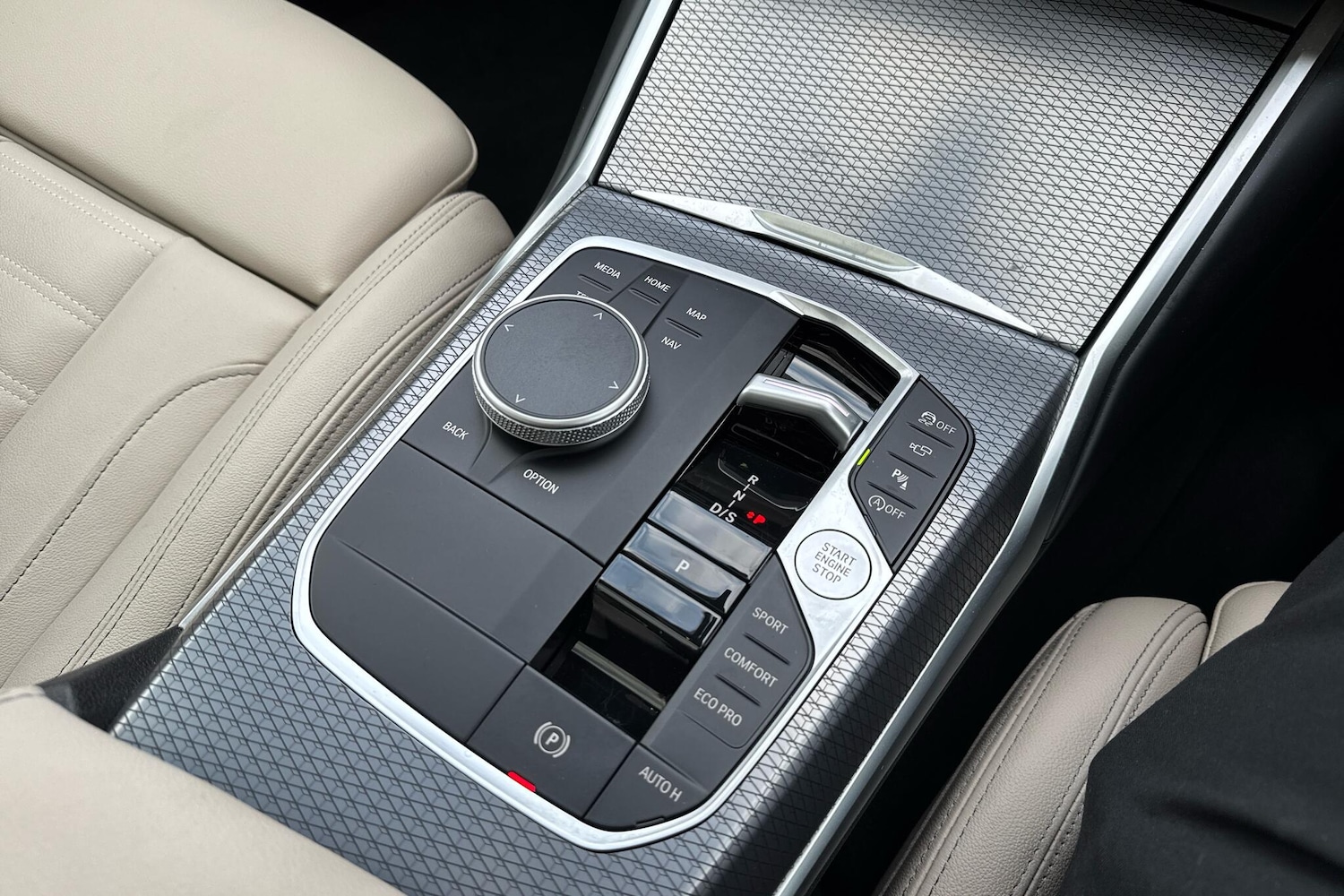 Used BMW 3 Series 2024 for sale - 76434325: Photo 10