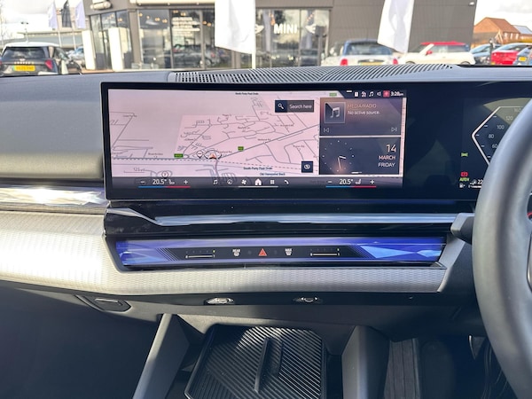 Used BMW 5 Series 2024 for sale - 74022017: Photo 8