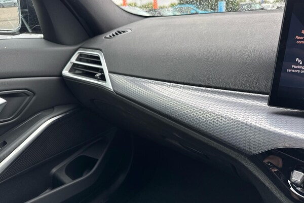 Used BMW 3 Series 2025 for sale - 75328078: Photo 27