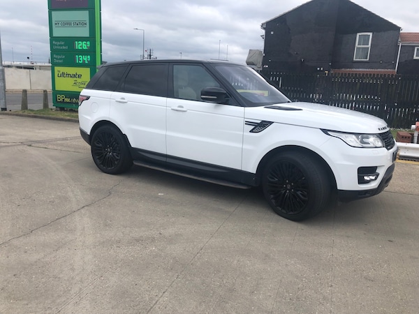Used Land Rover Range Rover Sport 2015 for sale - 74841791: Photo 8