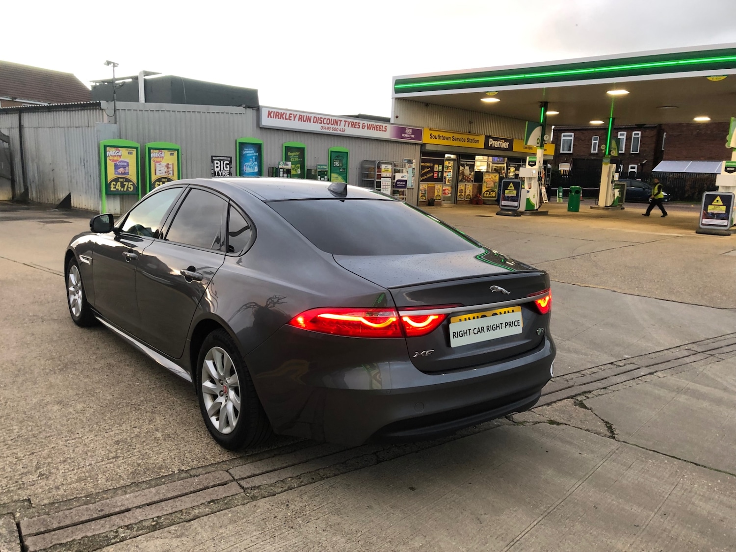 Used Jaguar XF 2018 for sale - 78077934: Photo 10