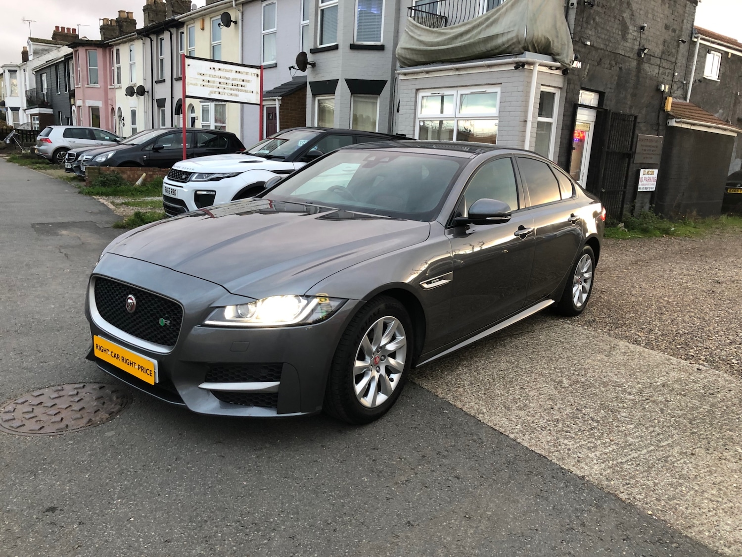Used Jaguar XF 2018 for sale - 78077934: Photo 4