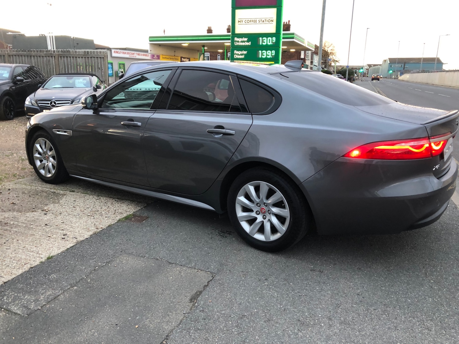 Used Jaguar XF 2018 for sale - 78077934: Photo 5