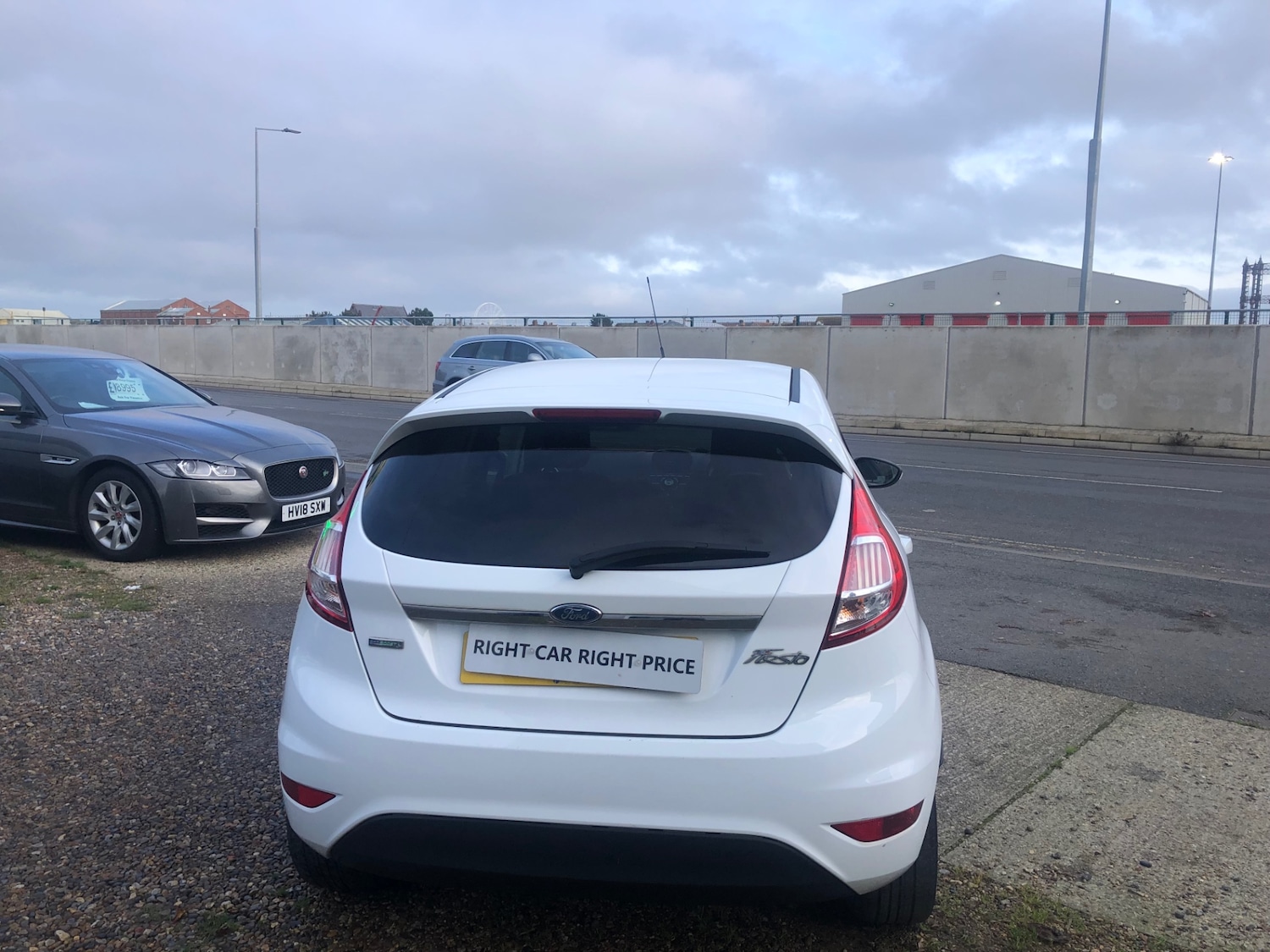 Used Ford Fiesta 2017 for sale - 76922052: Photo 11